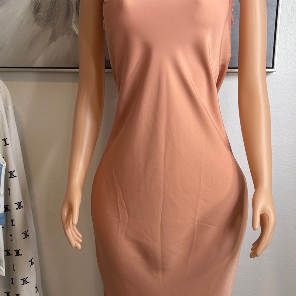 RESA Sleeveless Midi Dress in Dusty Peach